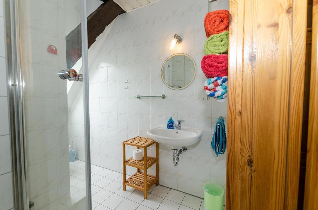 Ferienwohnung-Auf-Ruegen-Fuer-3-Erwachsene-Und-1-Kind-In-Schaprode-Zi6 Ngoại thất bức ảnh
