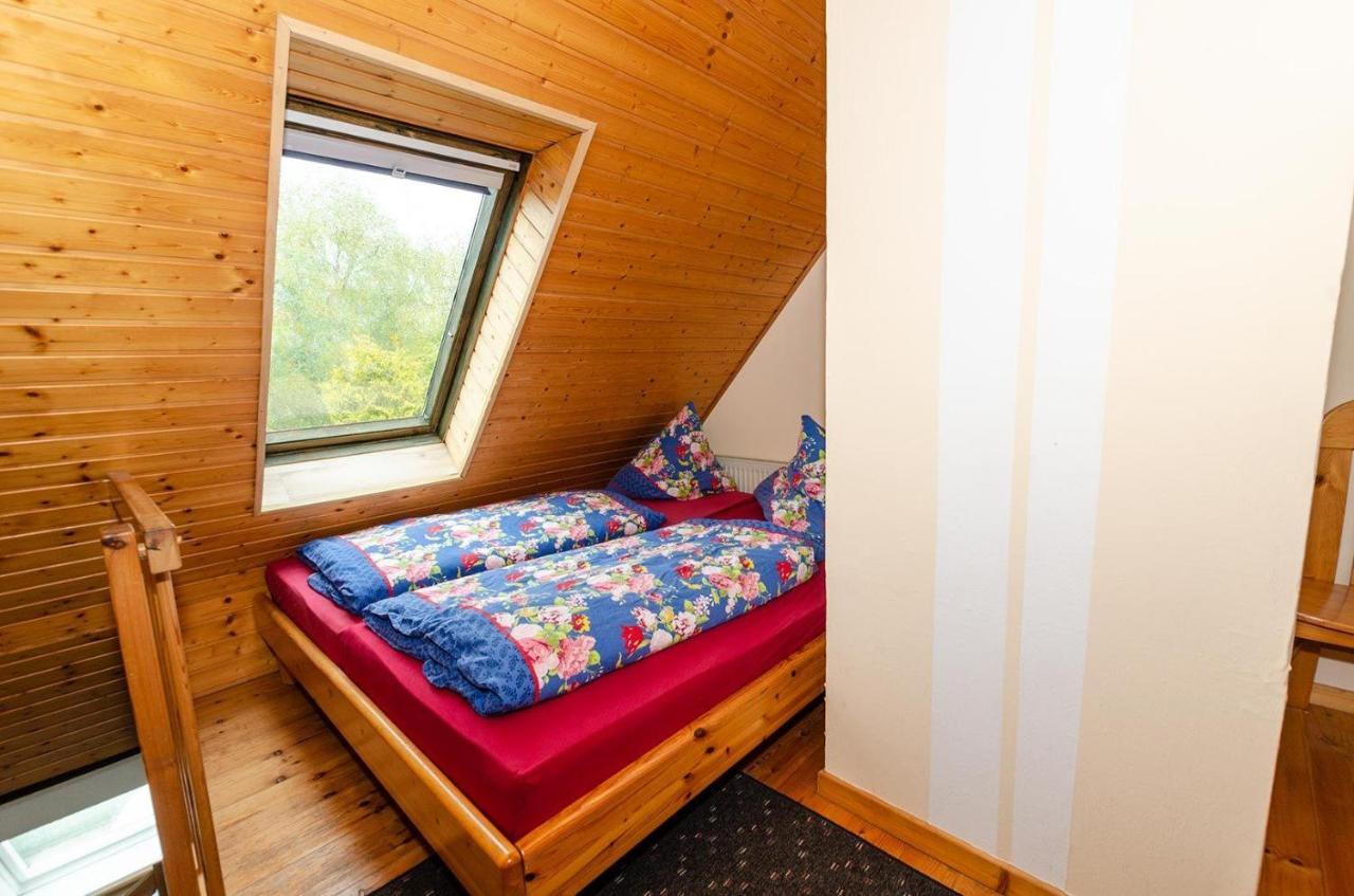 Ferienwohnung-Auf-Ruegen-Fuer-3-Erwachsene-Und-1-Kind-In-Schaprode-Zi6 Ngoại thất bức ảnh